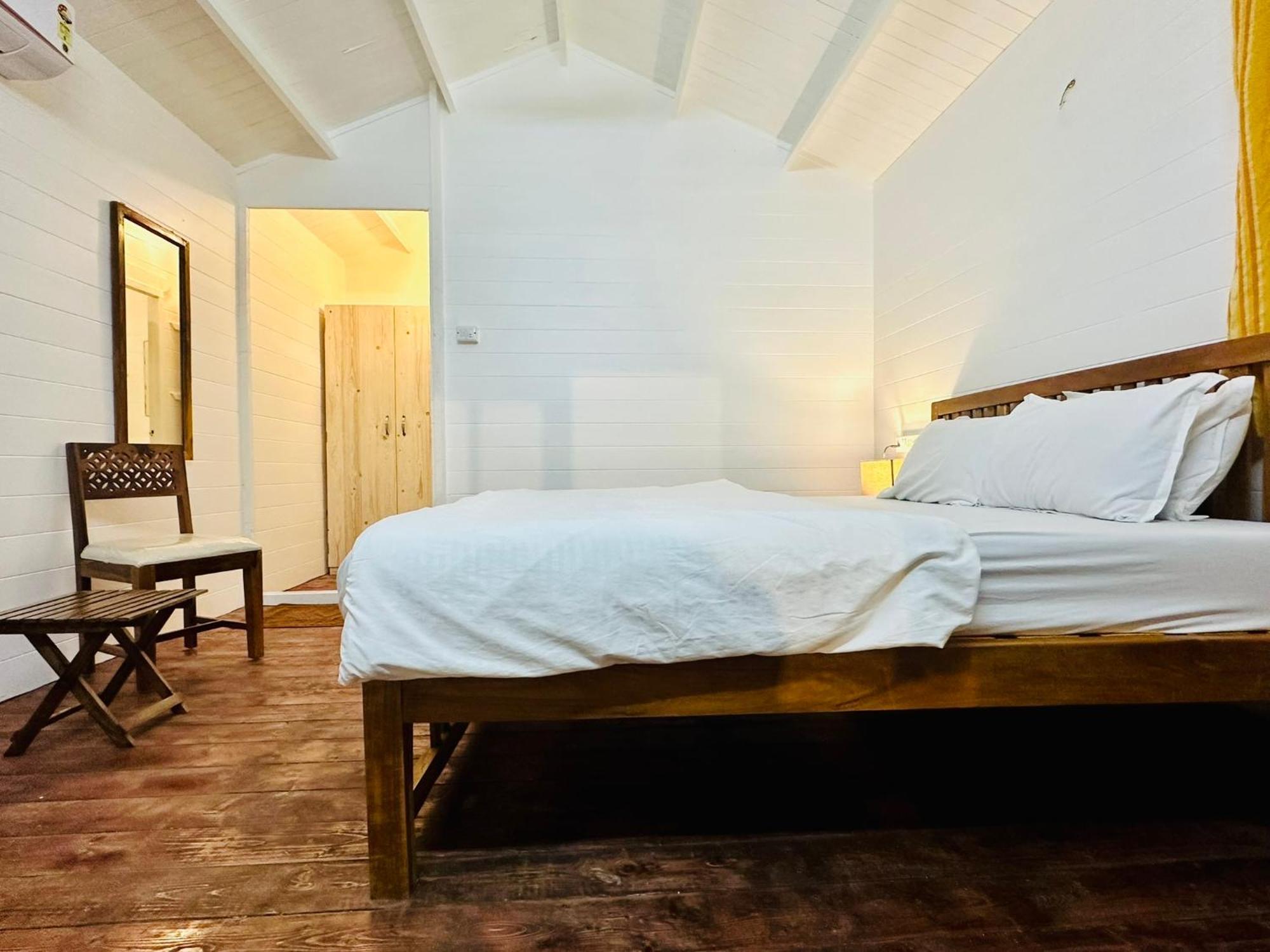 Cocos Beach Resort パロレム エクステリア 写真