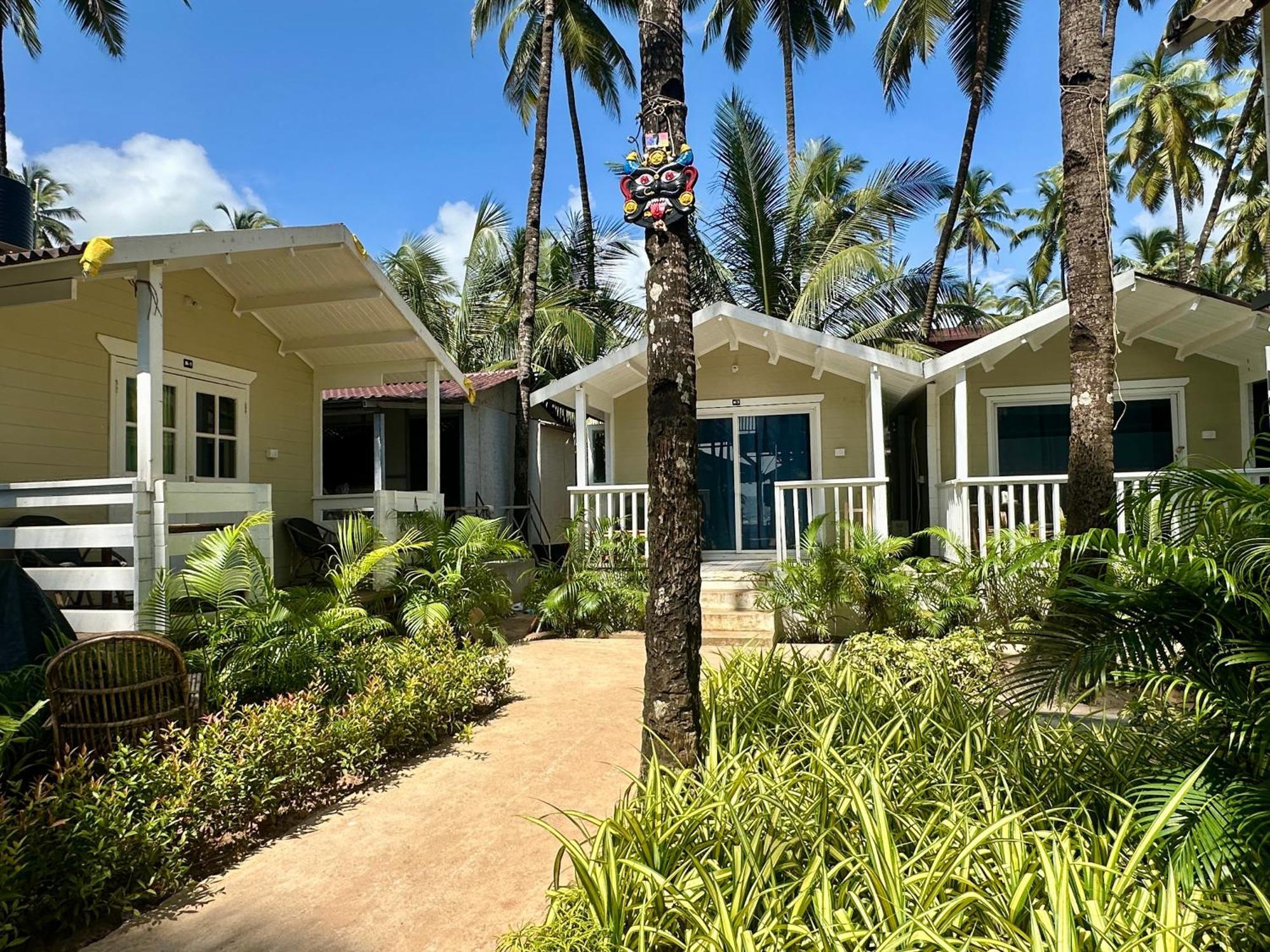 Cocos Beach Resort パロレム エクステリア 写真